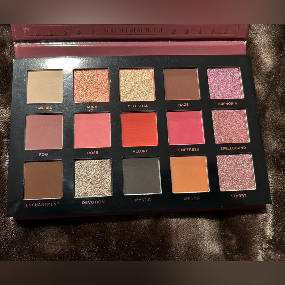 Ace Beaute Mystic Romance Palette